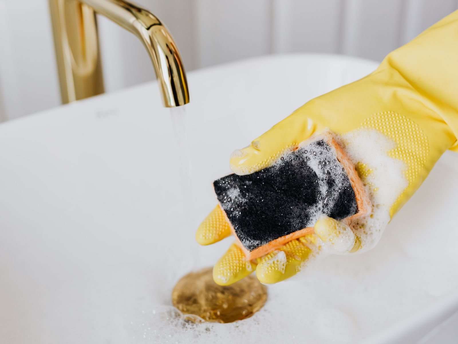 Do cleaners handle high-rise buildings?